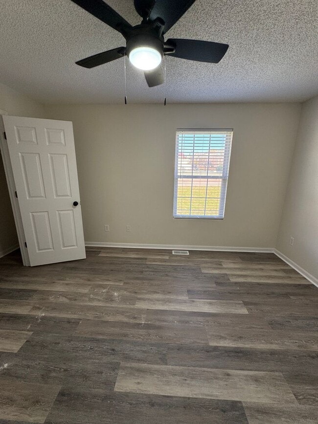 Building Photo - 1908-1910-1910 Arlene Dr