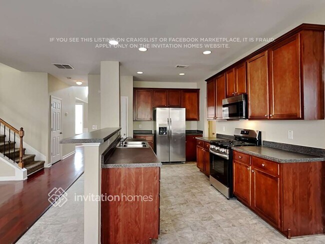 Foto del edificio - 655 Briarhurst Ct