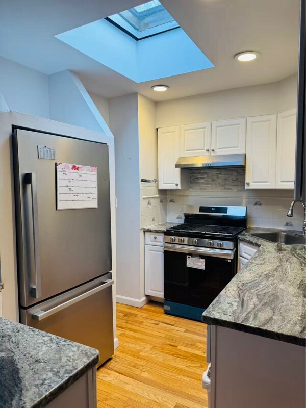 Foto del edificio - 121-25 6th Ave