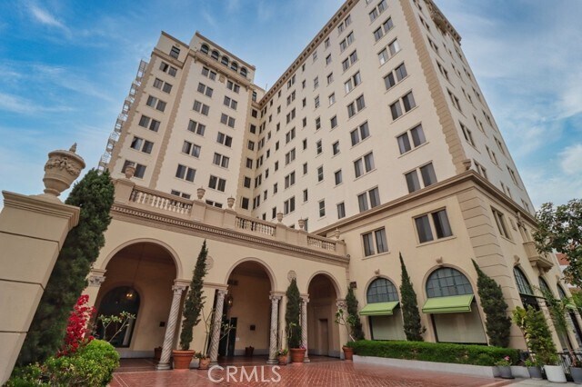 Foto del edificio - 315 W 3rd St
