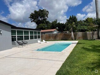 Building Photo - 401 S Highland Dr