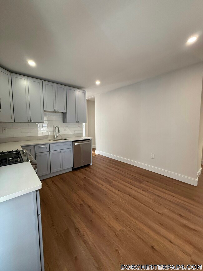 Foto del edificio - 72 Belden St