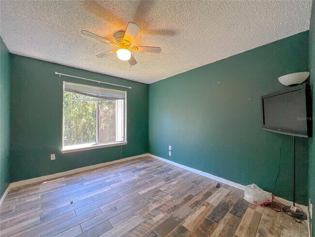 Foto del edificio - 3921 SW 34th St