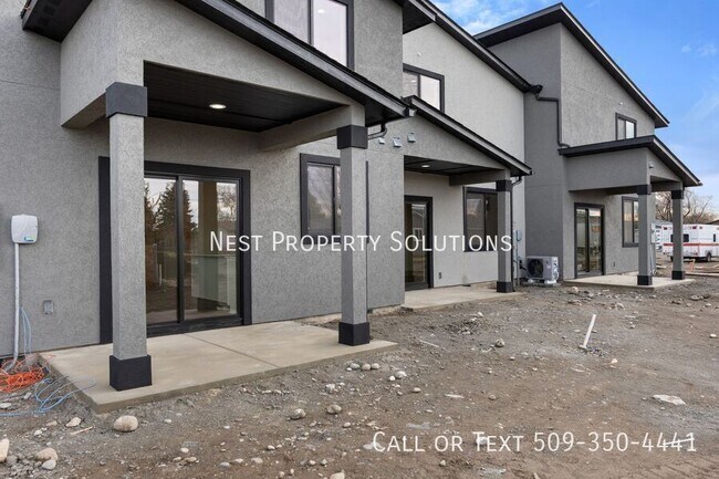 Building Photo - 601 S Dorsing St