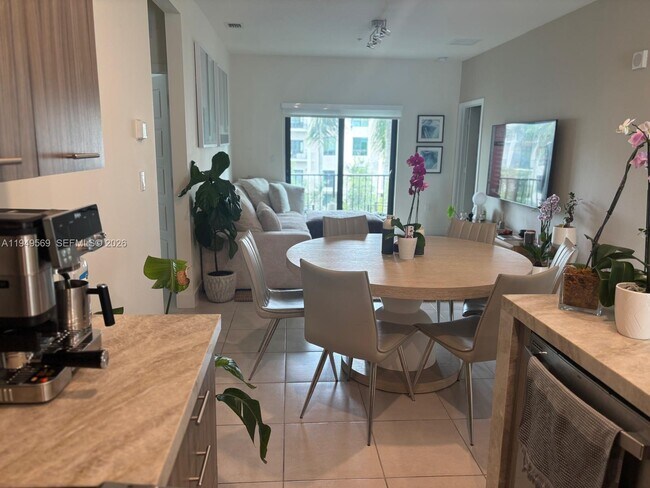 Foto del edificio - 4636 NW 84th Ave