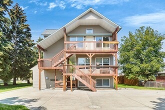 Building Photo - 845 Marshall St