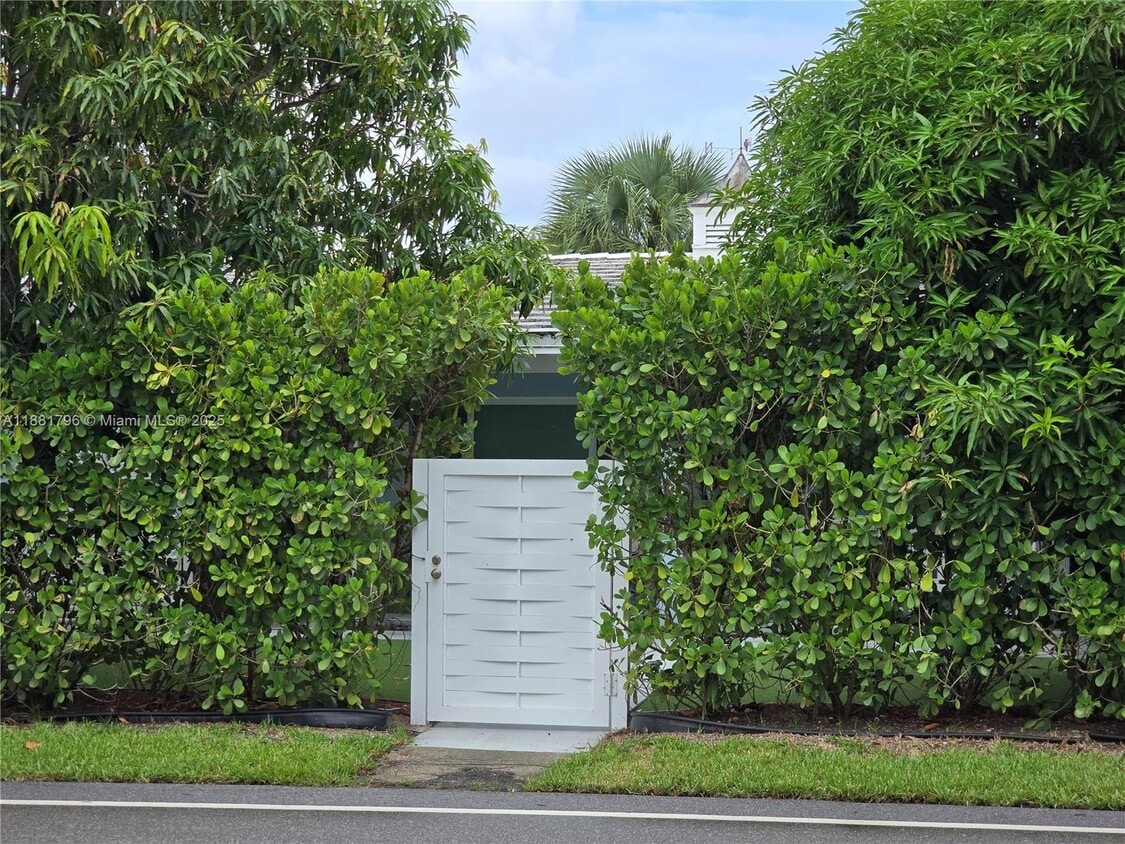 Foto principal - 340 Bamboo Rd