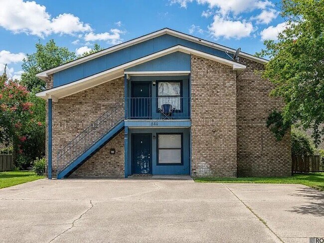 Foto del edificio - 844 Hammond Manor Dr