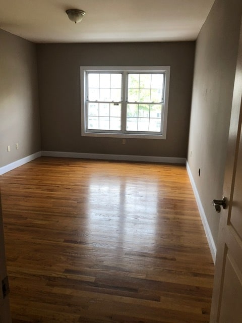 bedroom - 902 N 5th St