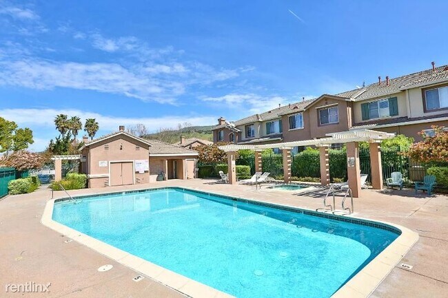 Building Photo - 3 br, 2.5 bath Townhome - 3669 jasmine cir