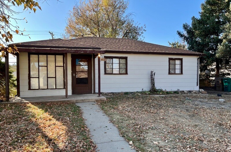 1021 Uvalda St, Aurora, CO 80011 House Rental in Aurora, CO
