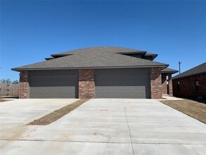 Building Photo - 1420 NW 13th St