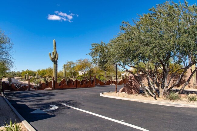 Building Photo - 8448 E Via Montoya
