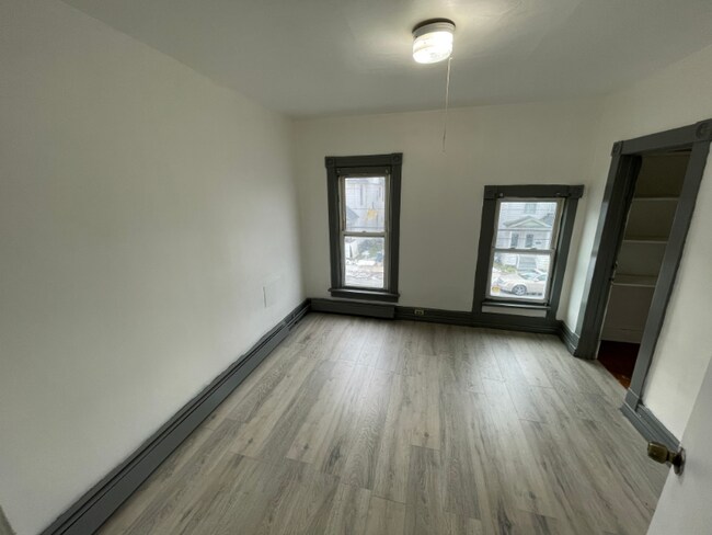 Building Photo - 261 Division St