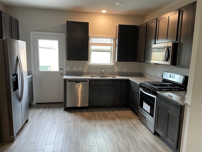 Foto del edificio - 827 Redinger Ridge Dr