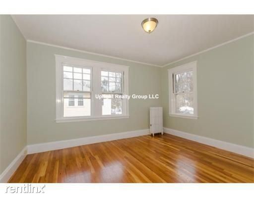 Building Photo - 2 br, 1.5 bath Apartment - 62 Cloverdale Rd
