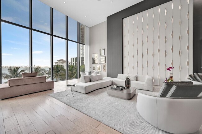 Foto del edificio - 460 NE 28th St