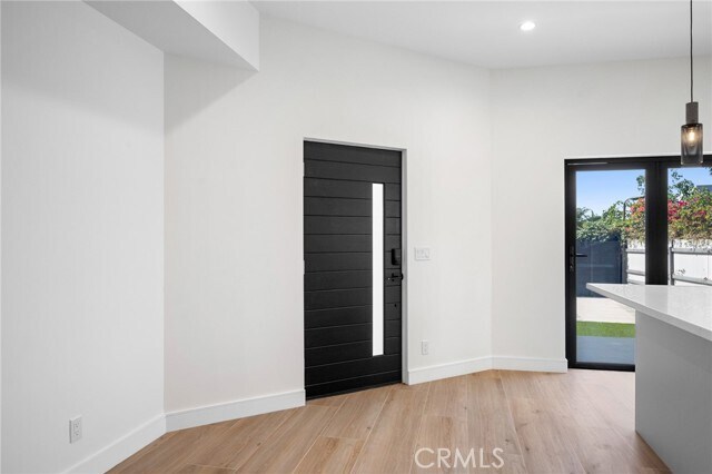 Foto del edificio - 9601 N Clybourn Ave