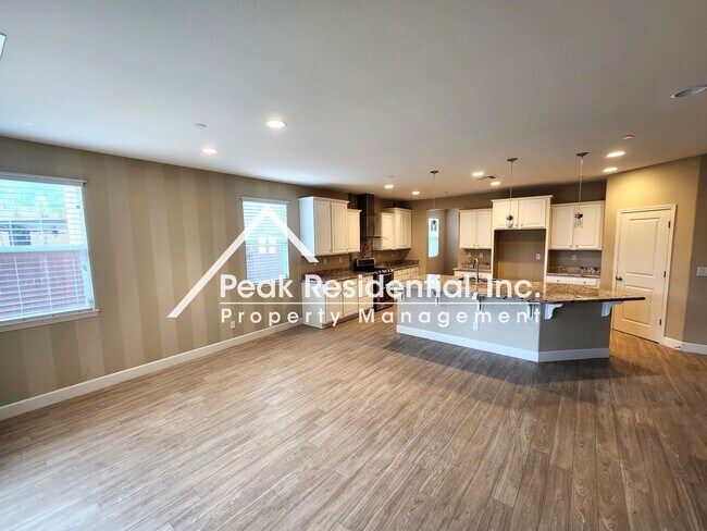 Foto del edificio - 3089 Octave Ave