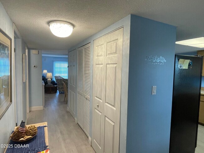 Foto del edificio - 3390 Ocean Shore Blvd