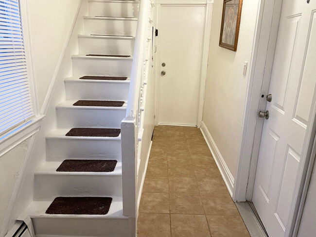 Shared foyer - 1 Locust St