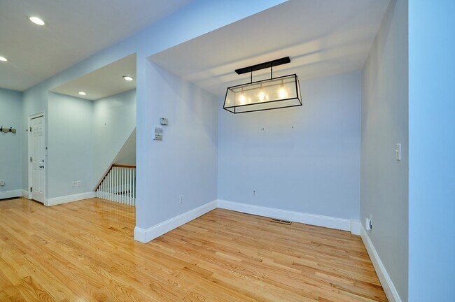 Foto del edificio - 156 Dorchester St