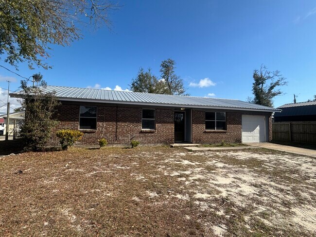 Foto del edificio - 906 N Church Ave