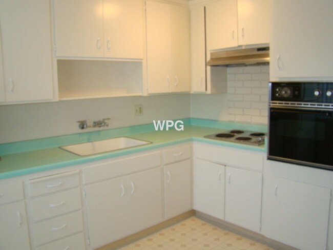 Foto del edificio - 926 Desert Isle Dr