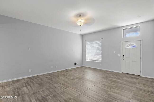 Building Photo - 947 Follifoot Pl