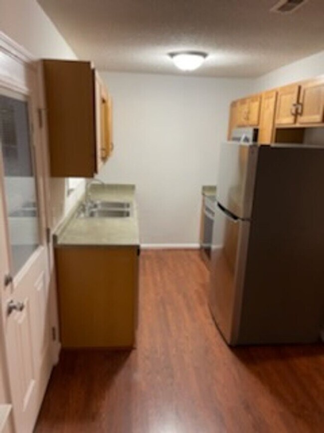 Foto del edificio - Renovated 3 Bedroom Home For Rent Near Post!