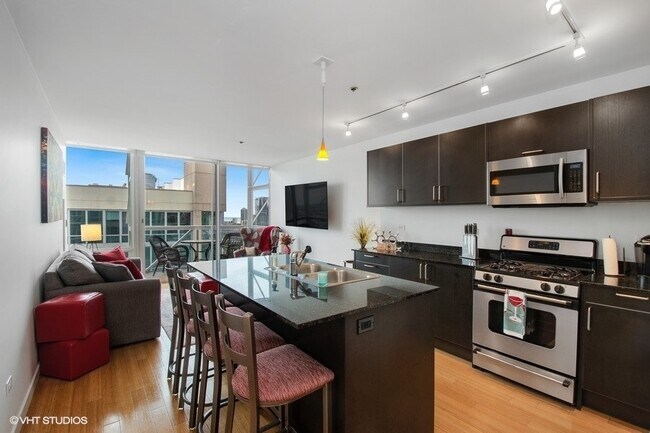Foto del edificio - 653 N Kingsbury St