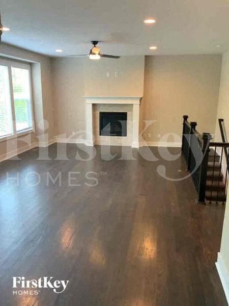 Building Photo - 1128 Blackpool Dr