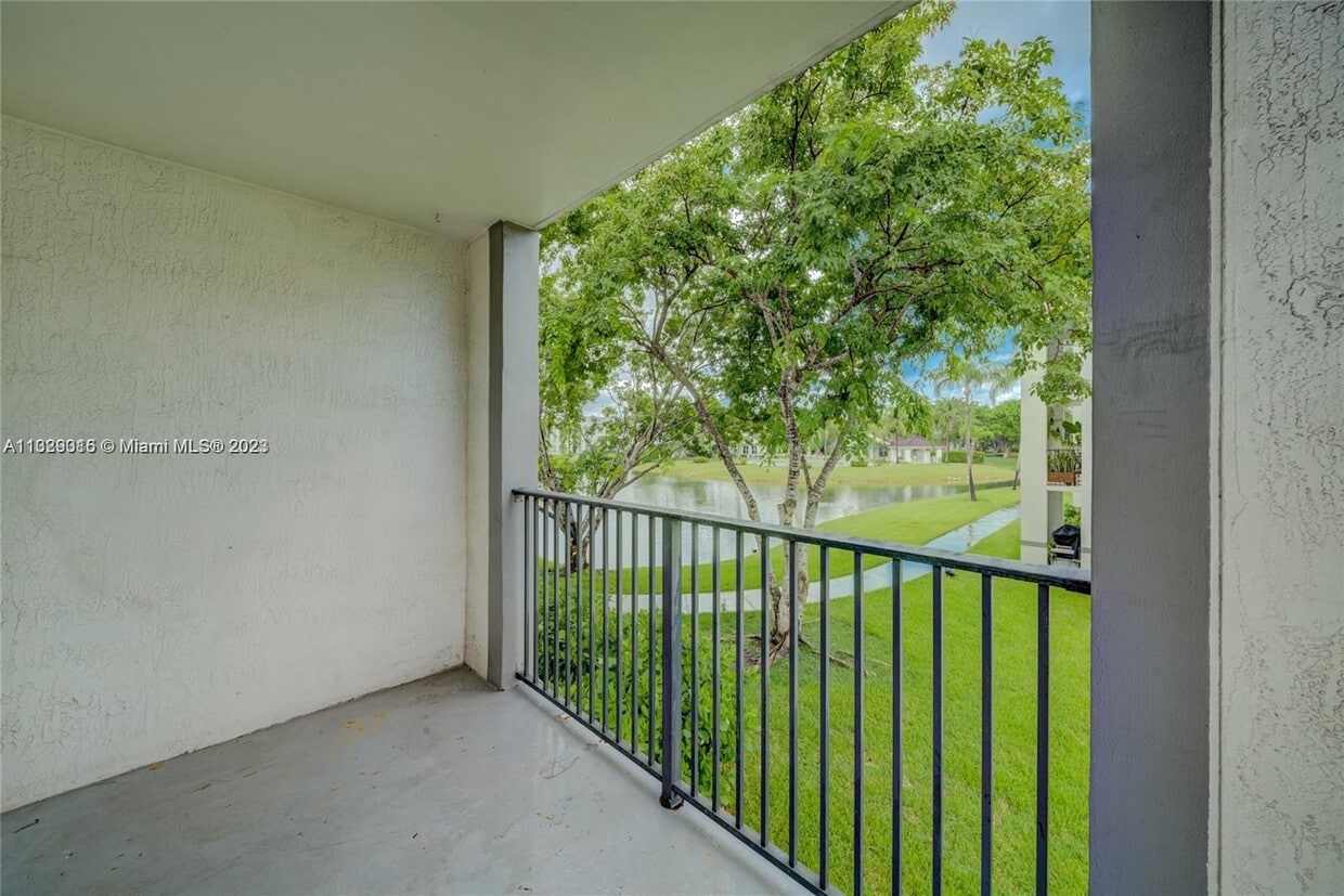 4360 NW 107th Ave Unit 207, Doral, FL 33178 Apartment for Rent in Doral, FL