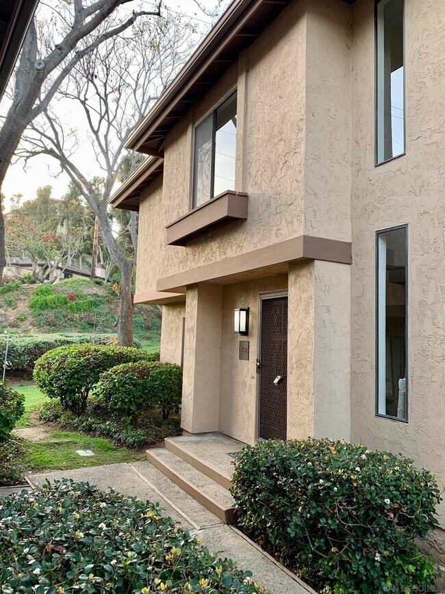 Foto del edificio - 1132 Nimbus Ln