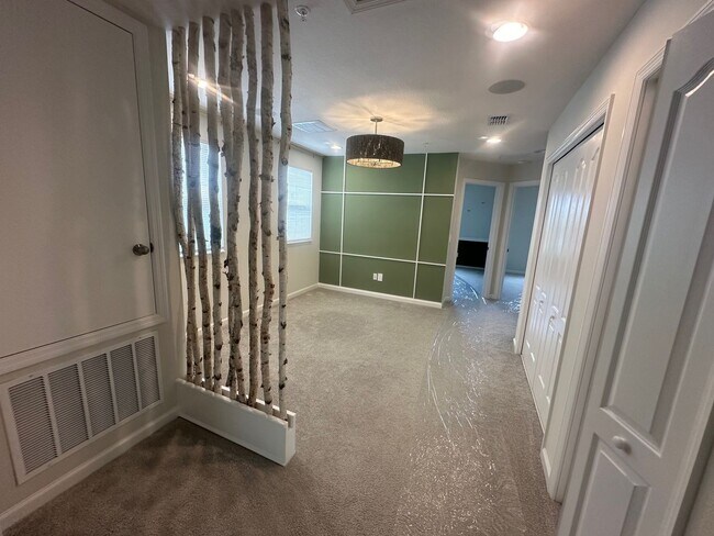 Building Photo - New 4 Bedroom 3 Bath 1 Car Garage Townhome