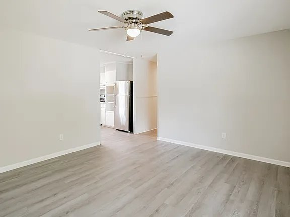 Foto del edificio - 414 Barclay Ave