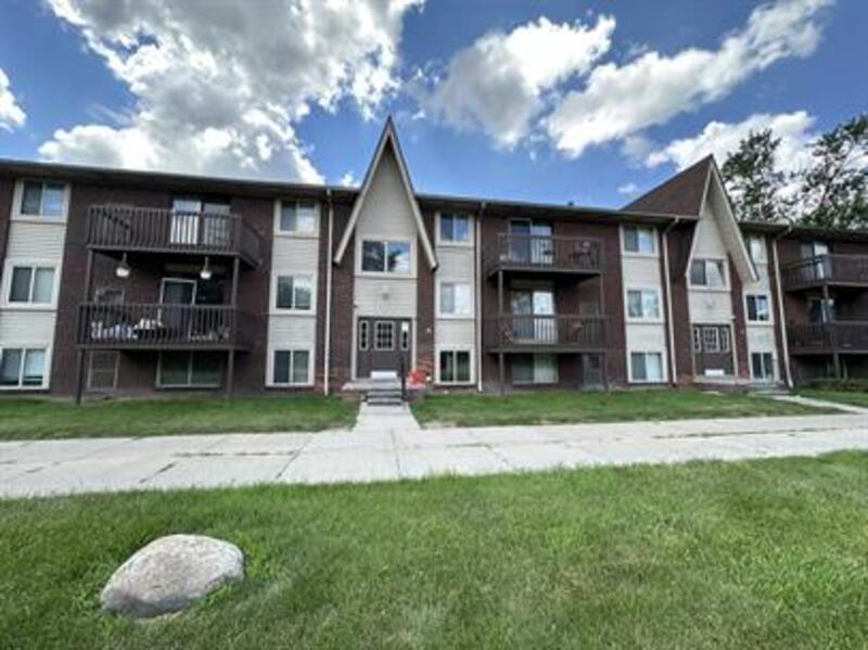 Foto principal - 36777 Sibley Rd