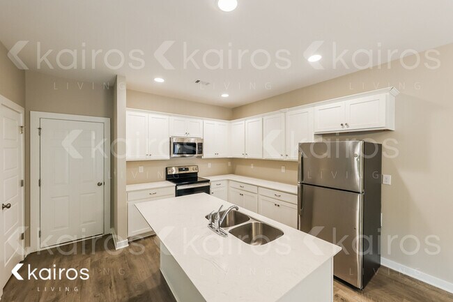 Foto del edificio - 11646 Woodland Lake Rd