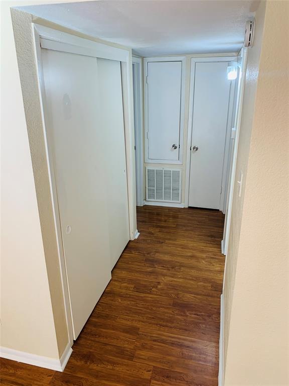 Foto del edificio - 16111 Aspenglenn Dr