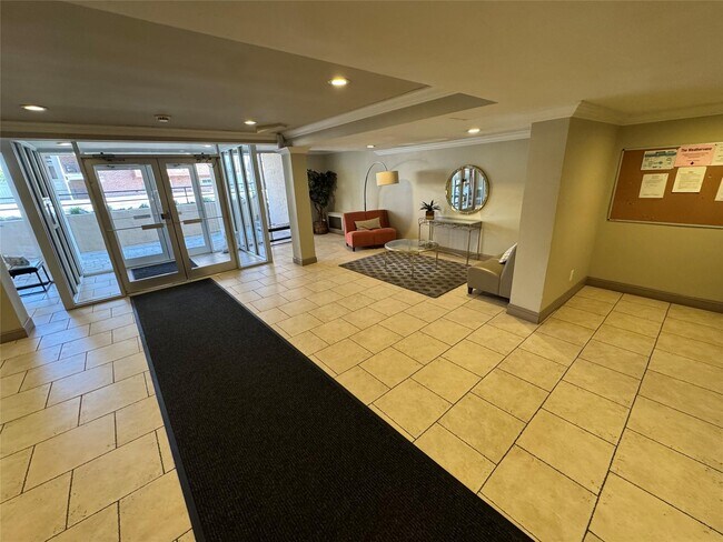 Foto del edificio - 750 Shore Rd