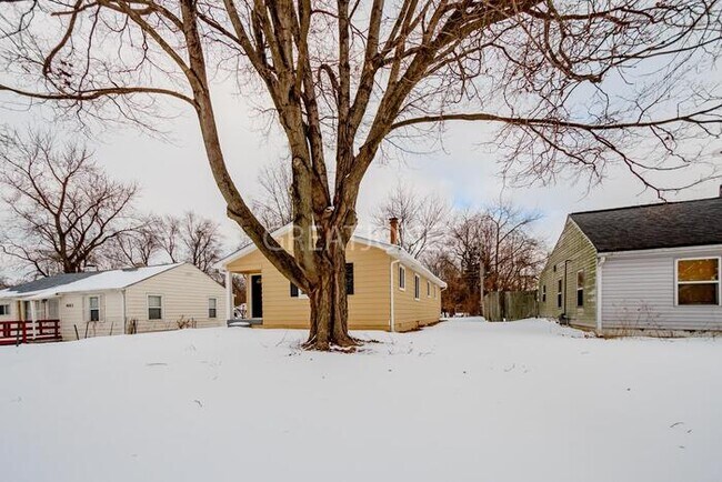 Building Photo - 4019 Elizabeth St