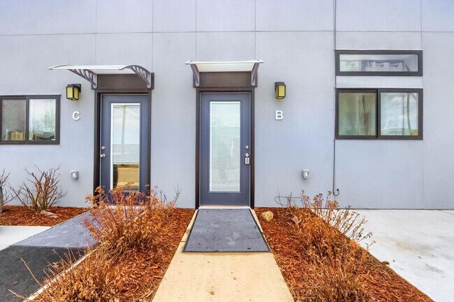 Building Photo - 3850 S Lowell Blvd