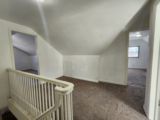 Building Photo - 927 E Abriendo Ave