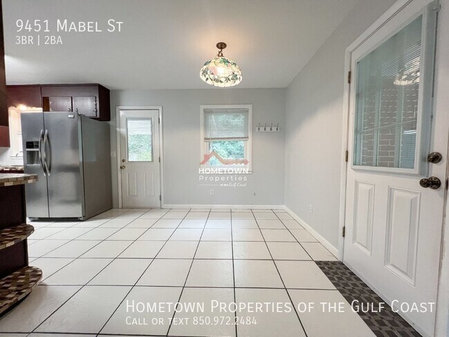Building Photo - 9451 Mabel St