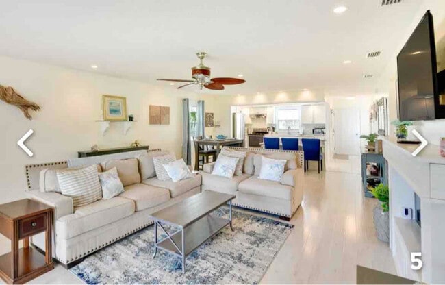Building Photo - 817 Egret Ct