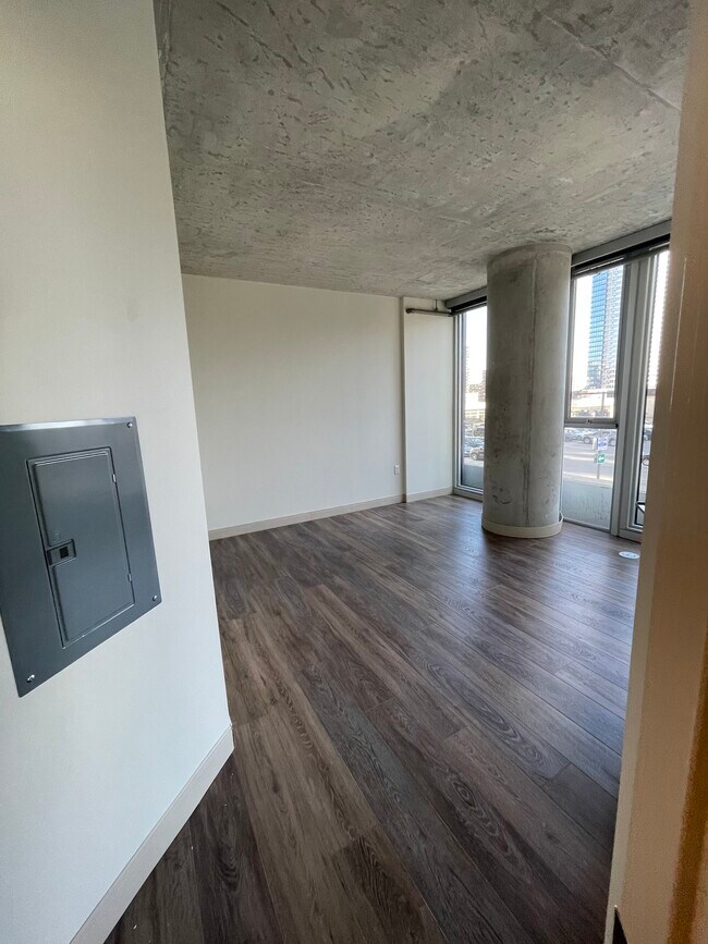 Foto del edificio - 823 W Madison St
