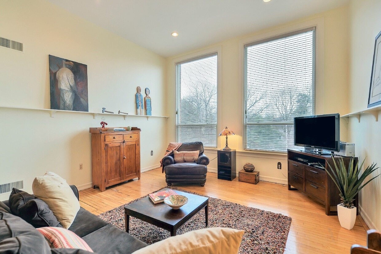 15 Glenridge Ave Unit 22, Montclair, NJ 07042 Room for Rent in