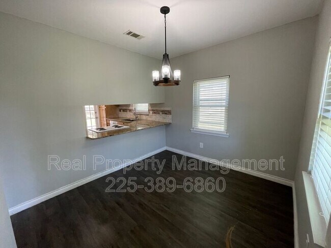 Photo - 1531 Lila St House