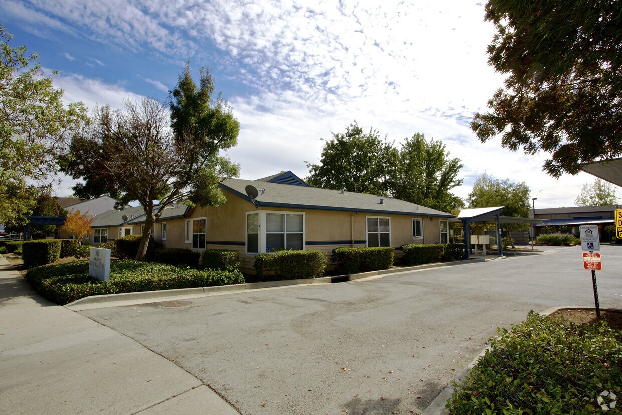Primary Photo - Hope Villa Esperanza