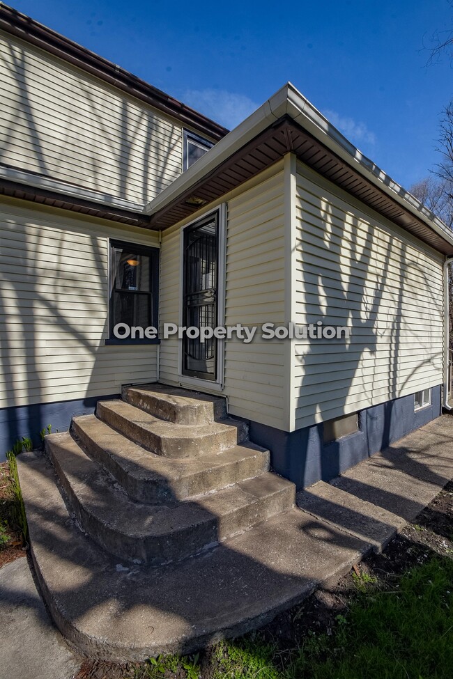 Building Photo - 2383 Industrial Blvd